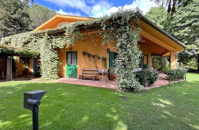 Villa Calandrina - Panoramic villa with large garden in Trevignano Romano