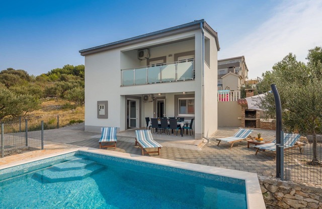 Villa Calma with Swimming Pool