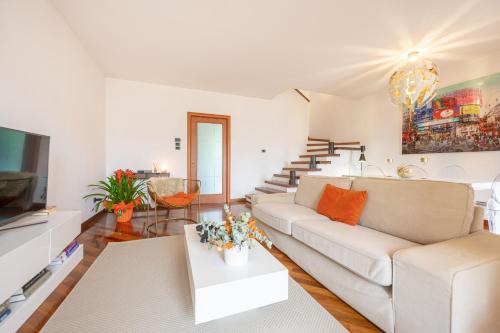 Villa Calmasino - Swimming Pool and Garda Lake