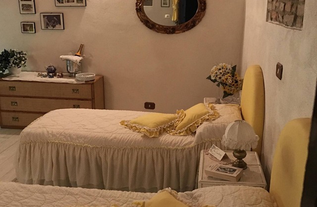 Villa Camilla. Prestigious villa in the quiet, lush Po Valley