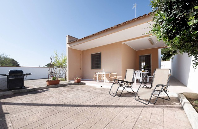 Villa 'Camilla' with Private Terrace, Private Garden and Air Conditioning