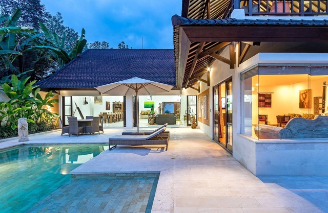 Villa Candi Kecil Empat by Villa Finder