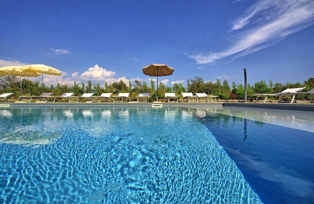 Villa Cangeli - Vacation Rental with swimming pool in Valdichiana, Tuscany.