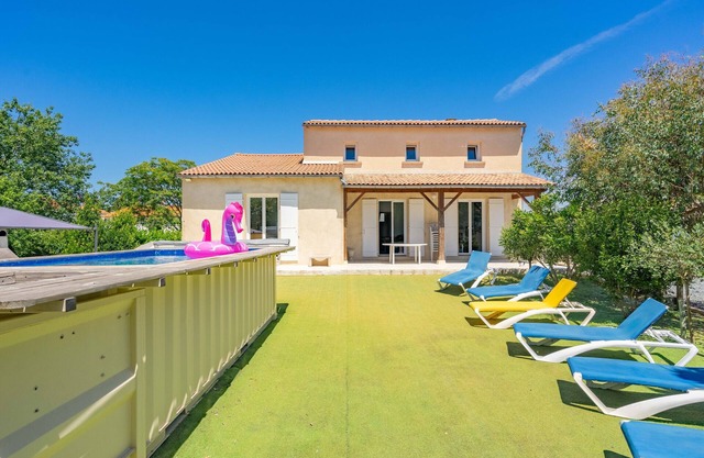 Villa 'Cap Mer 17' with Private Pool, Private Terrace and Wi-Fi