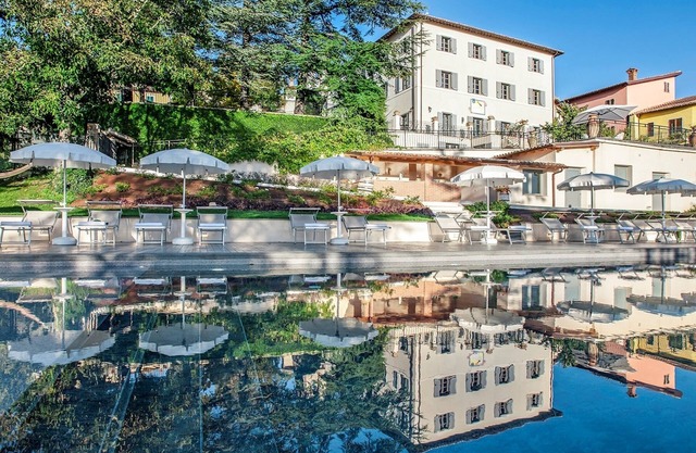 Villa Cappelletti 16+2, Emma Villas