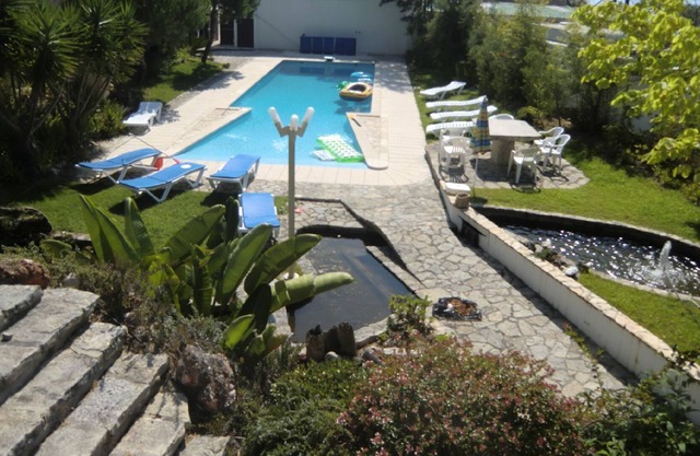 Villa "Casa de Praia perto da Nazaré" with Sea View, Pool and Wi-Fi