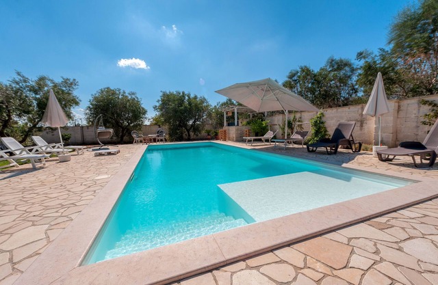 Villa 'Casa Vacanza Ranzulu' with Private Pool, Wi-Fi, and Air Conditioning
