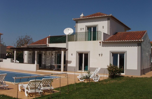 Villa Castelos, 117 Cerro Azul, Quelfes, Olhao, Eastern Algarve