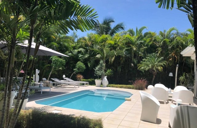 Villa Cava, a peace of heaven with swimming pool in the heart of Baie-Mahault