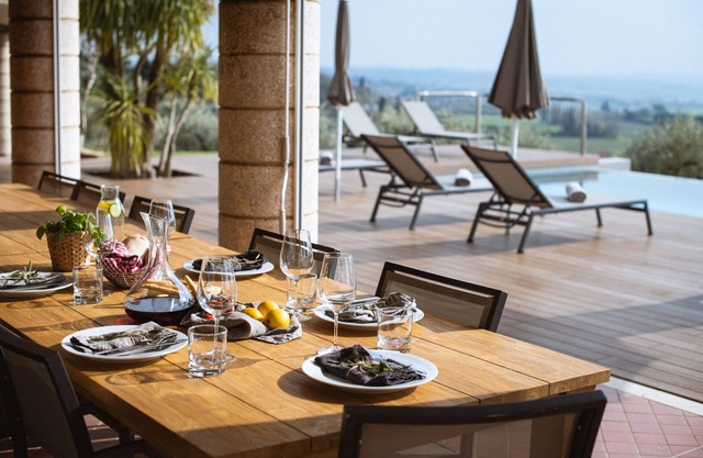 Villa Cavaion - sophisticated villa with infinity pool, park & 180° lake view