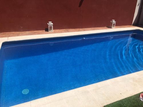 Villa Cedillo con piscina privada y barbacoa cerca Puy du Fou y Parque Warner