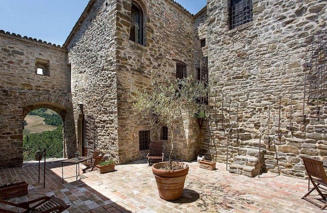 Villa Cenobio C: A characteristic and welcoming studio apartment made of stone, with Free WI-FI.