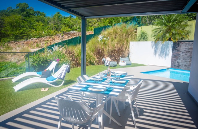 Villa Chuty Deluxe-Private Pool-Sea View