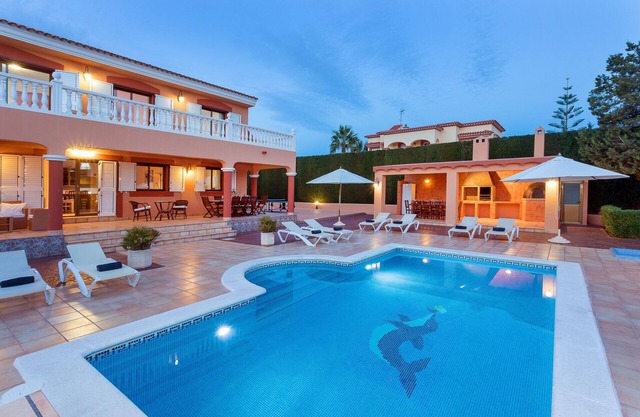 Villa close to Ibiza Town Sleeps 12