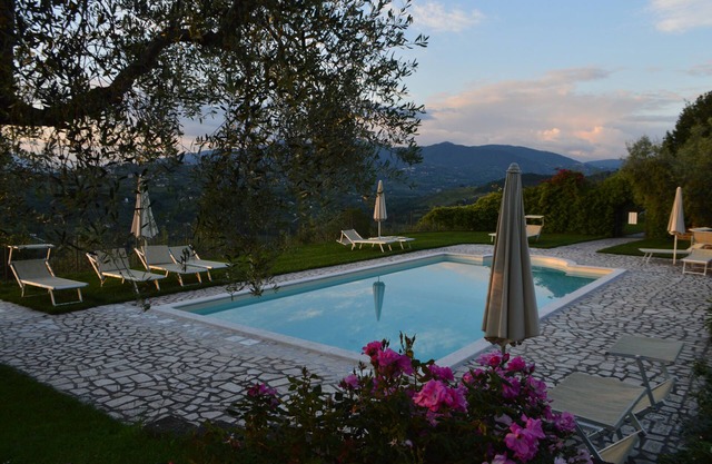 Villa Collebelvedere - Appartament South - Home Restaurant