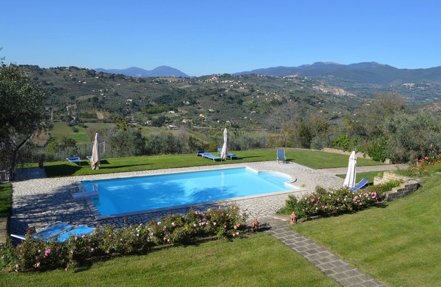 Villa Collebelvedere - West Apartment - Home Restaurant