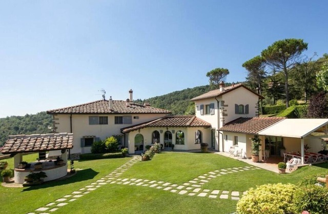 Villa Collesole 12 Comfortable holiday residence