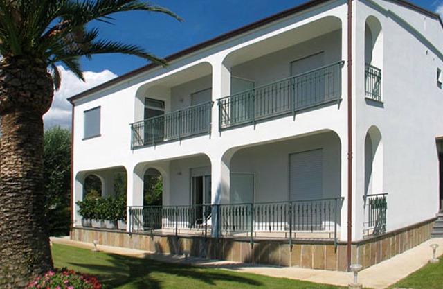 Villa Comics