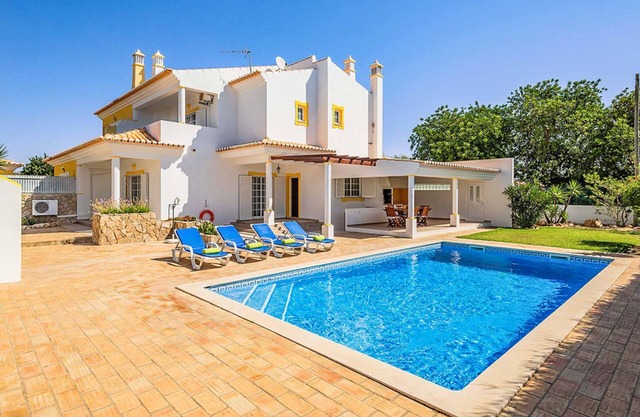 Villa Cordyline - Three Bedroom Villa, Sleeps 6
