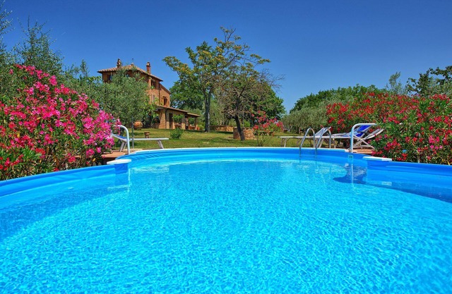 Villa Corolle - Country House with private swimming pool in Montepulciano, Orcia Valley, Tuscany