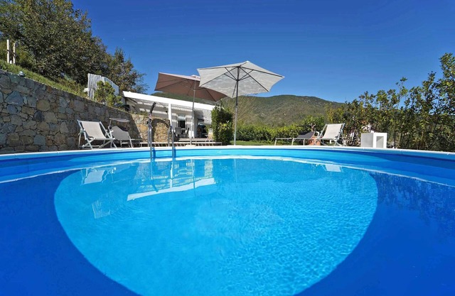 VILLA COSTA 5pax, charming cottage with private pool, A/C, BBQ near Cinque Terre