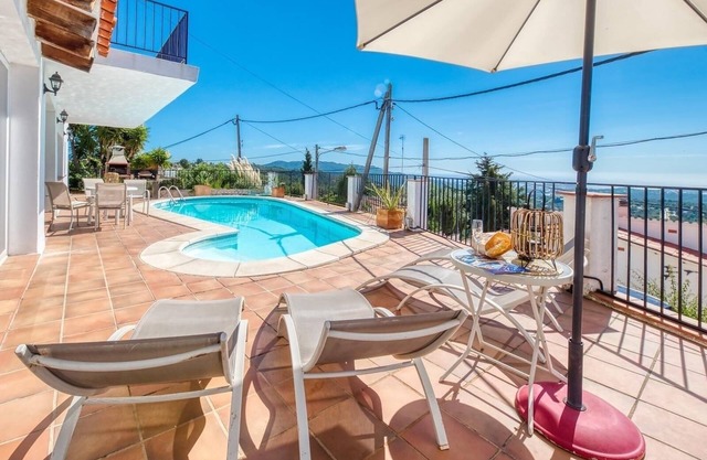Villa "Costacabana - Sofia" with Sea View, Private Pool & Wi-Fi