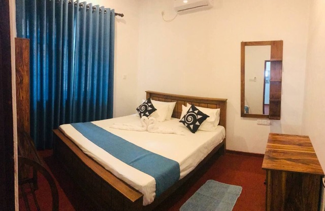 VILLA COZY , Charming 3-bedroom villa in Weligama with WiFi and AC