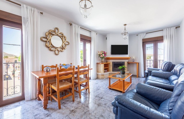 Villa 'Cruz' with Private Terrace, Balcony and Air Conditioning