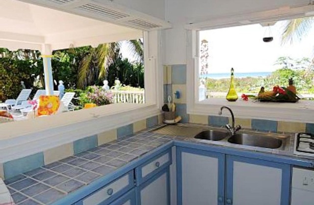 Villa de 2 chambres a Saint Francois a 500 m de la plage avec vue sur la mer piscine privee et jardin amenage