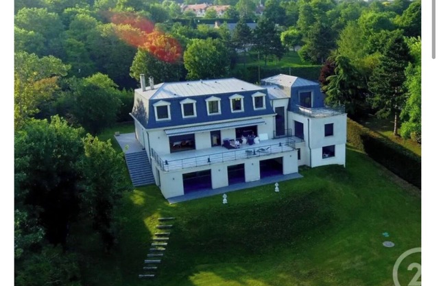 Villa de Luxe