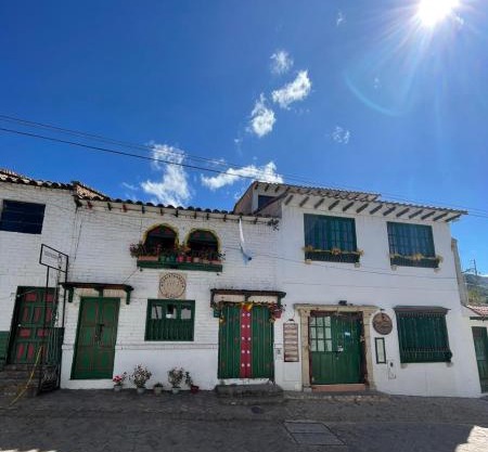 VILLA DE MOYA HOTEL MONGUI