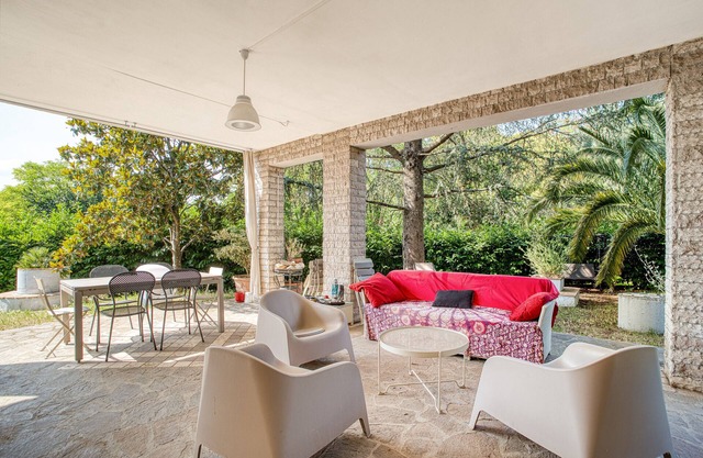 Villa 'Dedalus - San Gemini' with Shared Terrace, Wi-Fi and Air Conditioning