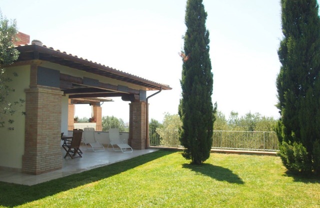 Villa dei Cipressi - Holiday Villa Rental on the Tuscan Coastline in Follonica
