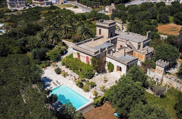 Villa dei Glicini 8+2, Emma Villas