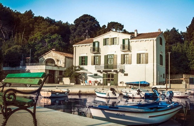 Villa del Mar - LUXURY VILLA with POOL & GARDEN