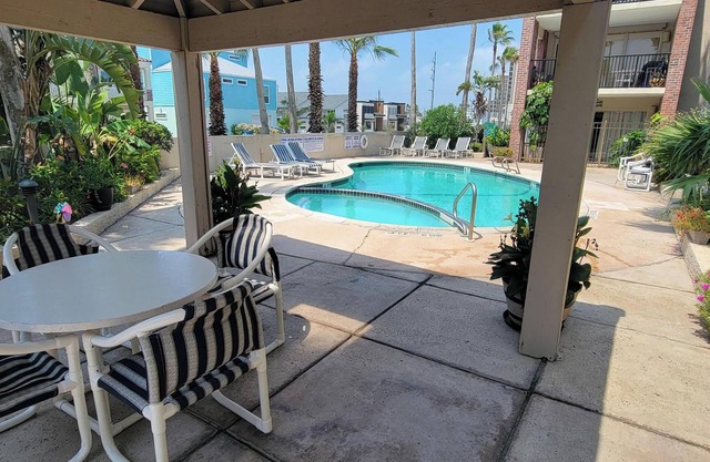 Villa del Sol * 2 pools * Big Patio * Near Beach