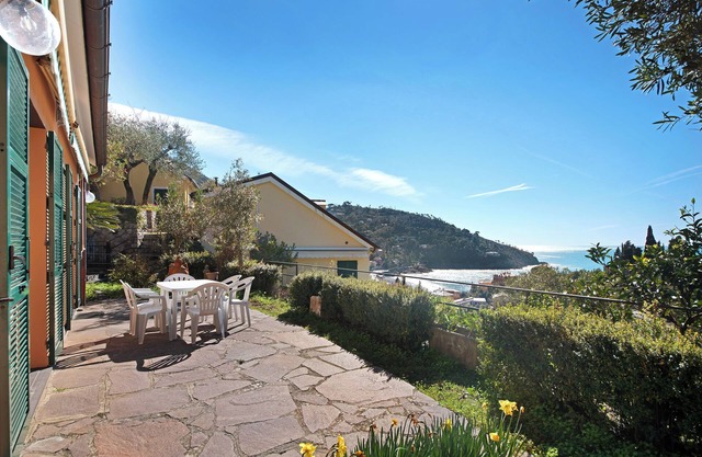 "Villa Del Sole" with Sea View, Garden & Terrace