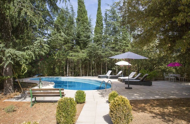 Villa Des Pins - Four Bedroom Villa, Sleeps 8