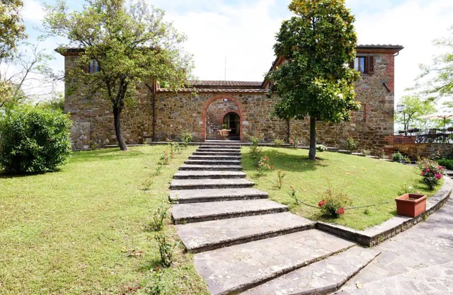 Villa "Di Leonardo" with amazing View, Pool, Garden, Air Conditioning & Wi-Fi