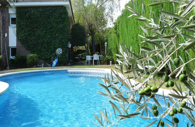 Villa Dorada - 45 min getaway from Barcelona, sea views, private pool and BBQ