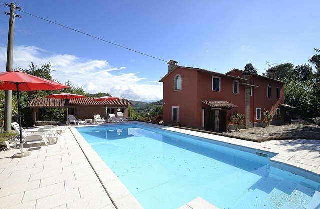Villa Ebano: A charming two-story villa surrounded by the greenery, with Free WI-FI.