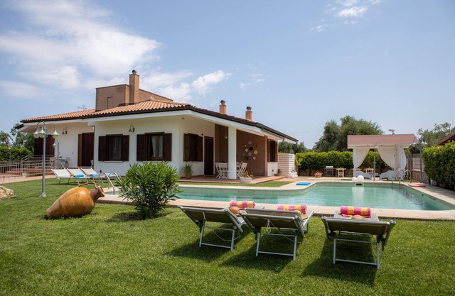 Villa Ellea by pugliadamare