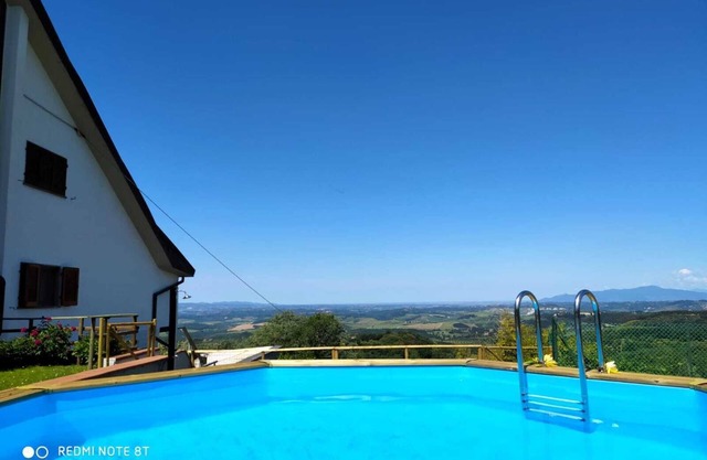 VILLA ELEONORAnIndipendent villa with private garden and private outdoor pool