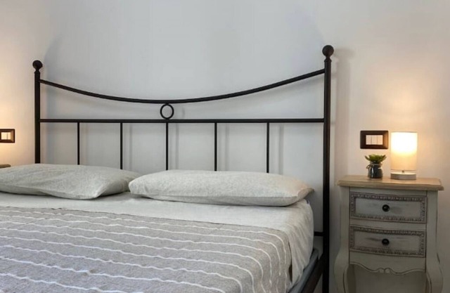 Villa Elia, Le Scerze Estate, 2px Room
