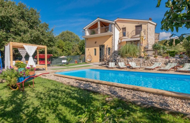 Villa Ema - Makarska by Villas Guide