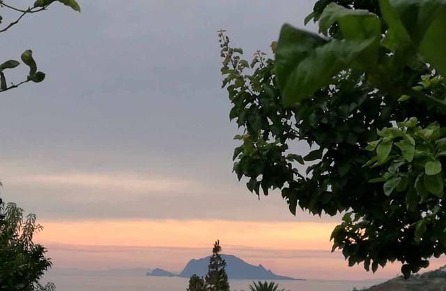 Villa Eolo - in the center, a few minutes from the beach of Punta Scario