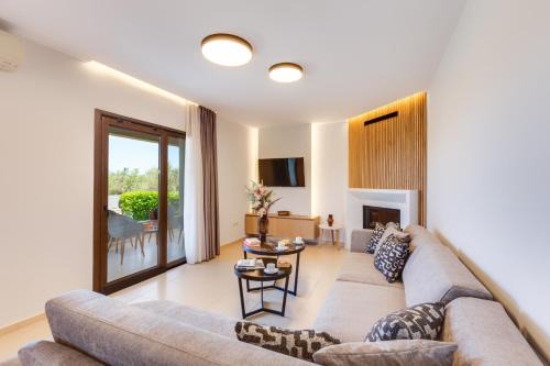 Villa Erato by Villa Plus