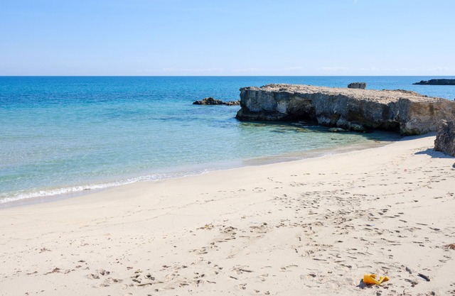 Villa Esperanza Torre Specchia close to the Beach with Garden & Terrace