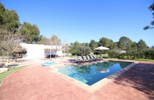 Villa Sa Barda - 2 Bedrooms | Huge Grounds | Private Pool | Peaceful | A/C
