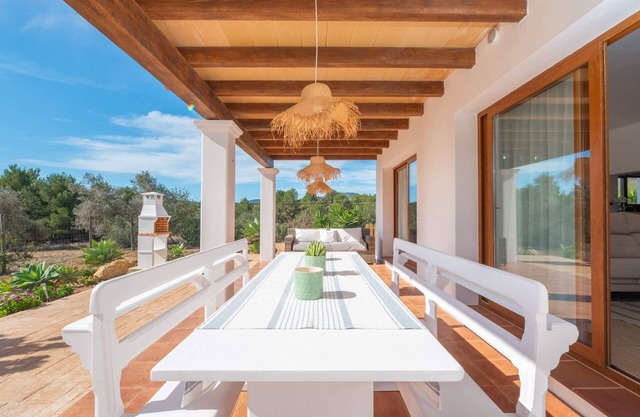 Villa Sa Planeta - Three Bedroom Villa, Sleeps 6